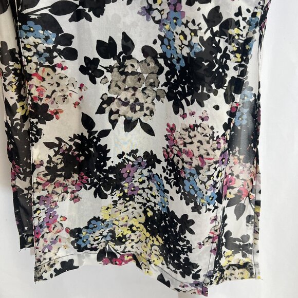 Westport Floral Housecoat or beach cover up with collar, ruffle detail on sleeve - Picture 8 of 12